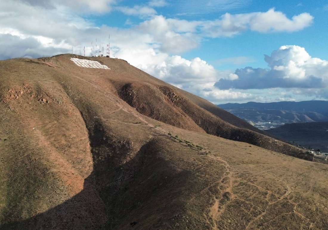Hikers on the trails of Cerro Colorado Tijuana.